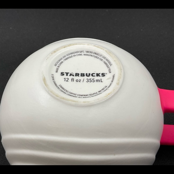 2018 Starbucks Valentine’s Day mug, white and neon pink handle - Picture 4 of 4